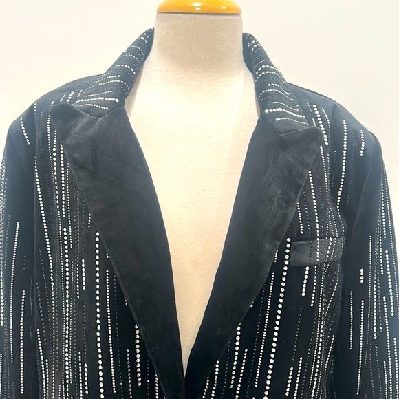 BLACK RHINESTONE BLAZER DRESS, SIZE 1X,NWOT, FULLY LINED - Picture 2 of 8
